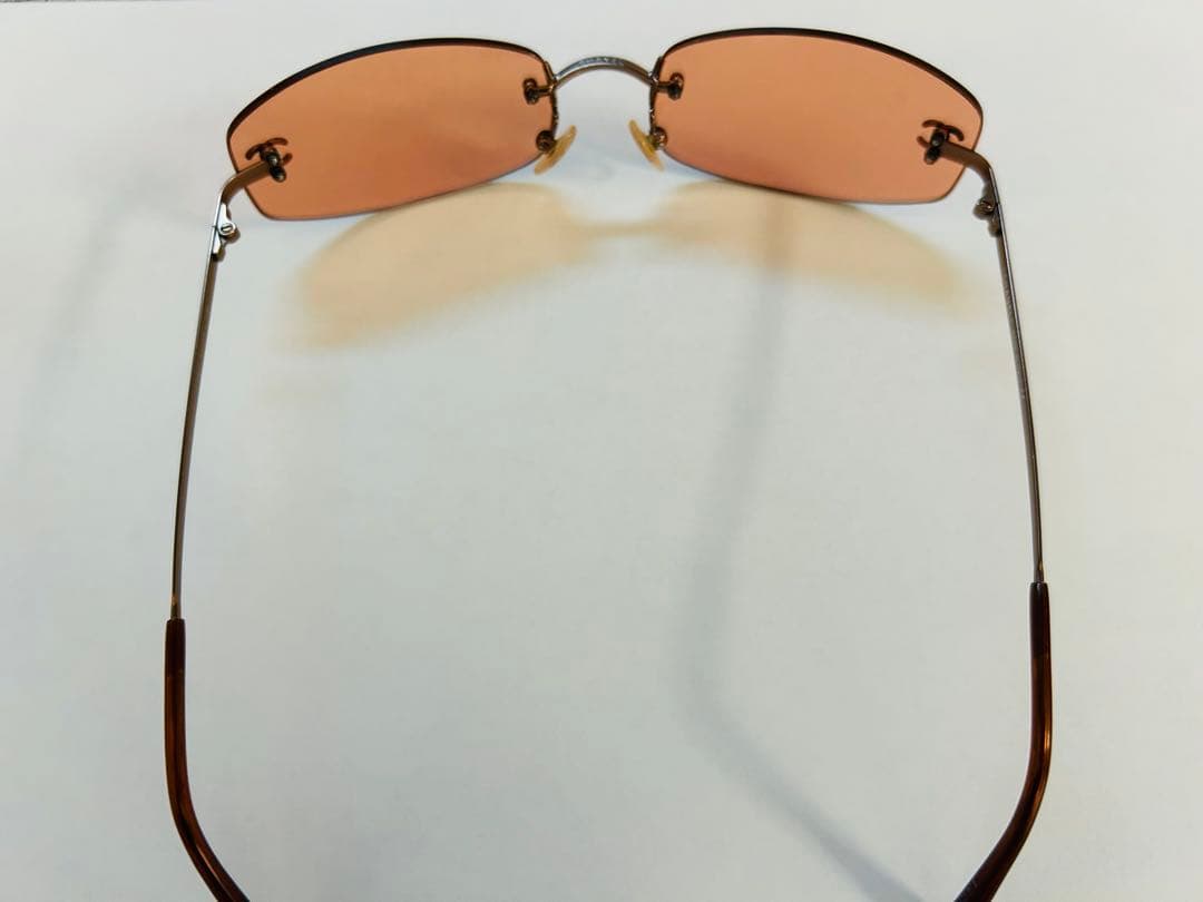 CHANELサングラスオレンジ