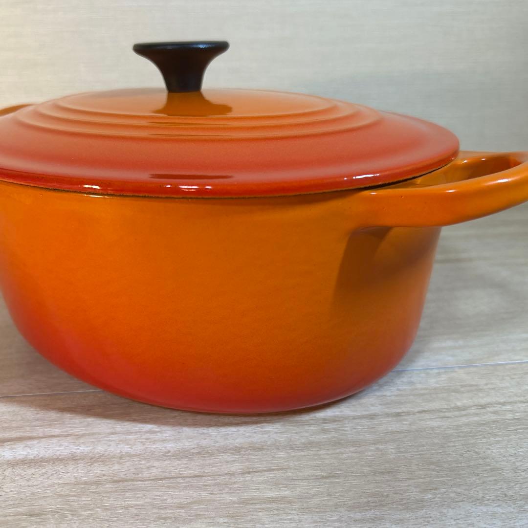 ルクルーゼ　ココットオーバル　25cm オレンジ　両手鍋　鍋