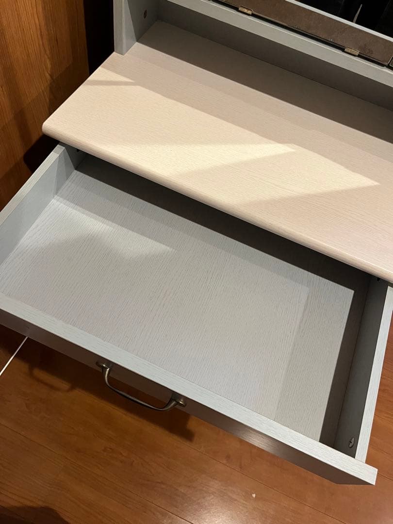 値下げしました！ドレッサー 北欧 水色 椅子付き