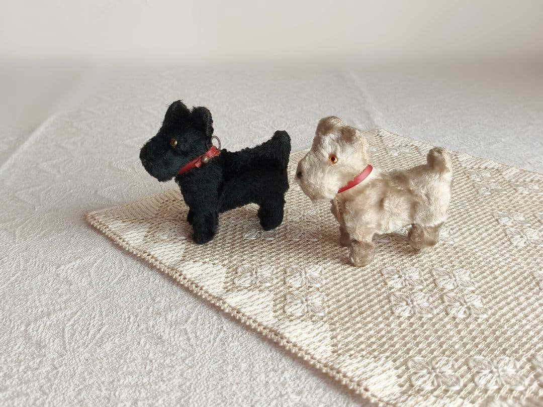 * vintage teria ❀ クリーム色の毛並みの テリアさん