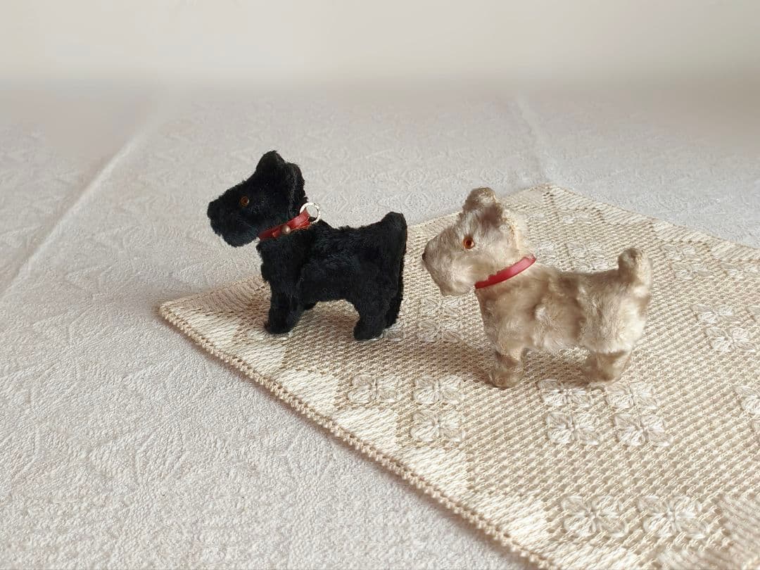 * vintage teria ❀ クリーム色の毛並みの テリアさん