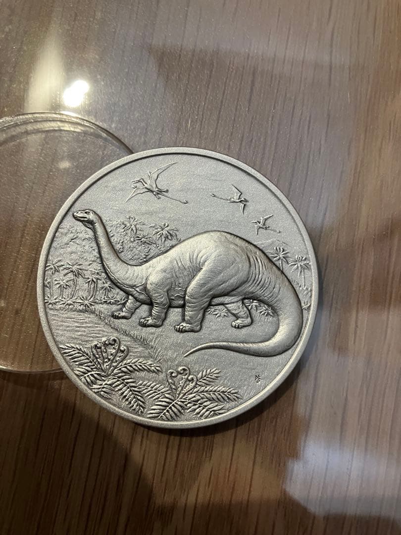 国立科学博物館開館100周年記念古生物シリーズ『恐竜』　メダル　ブロントサウルス
