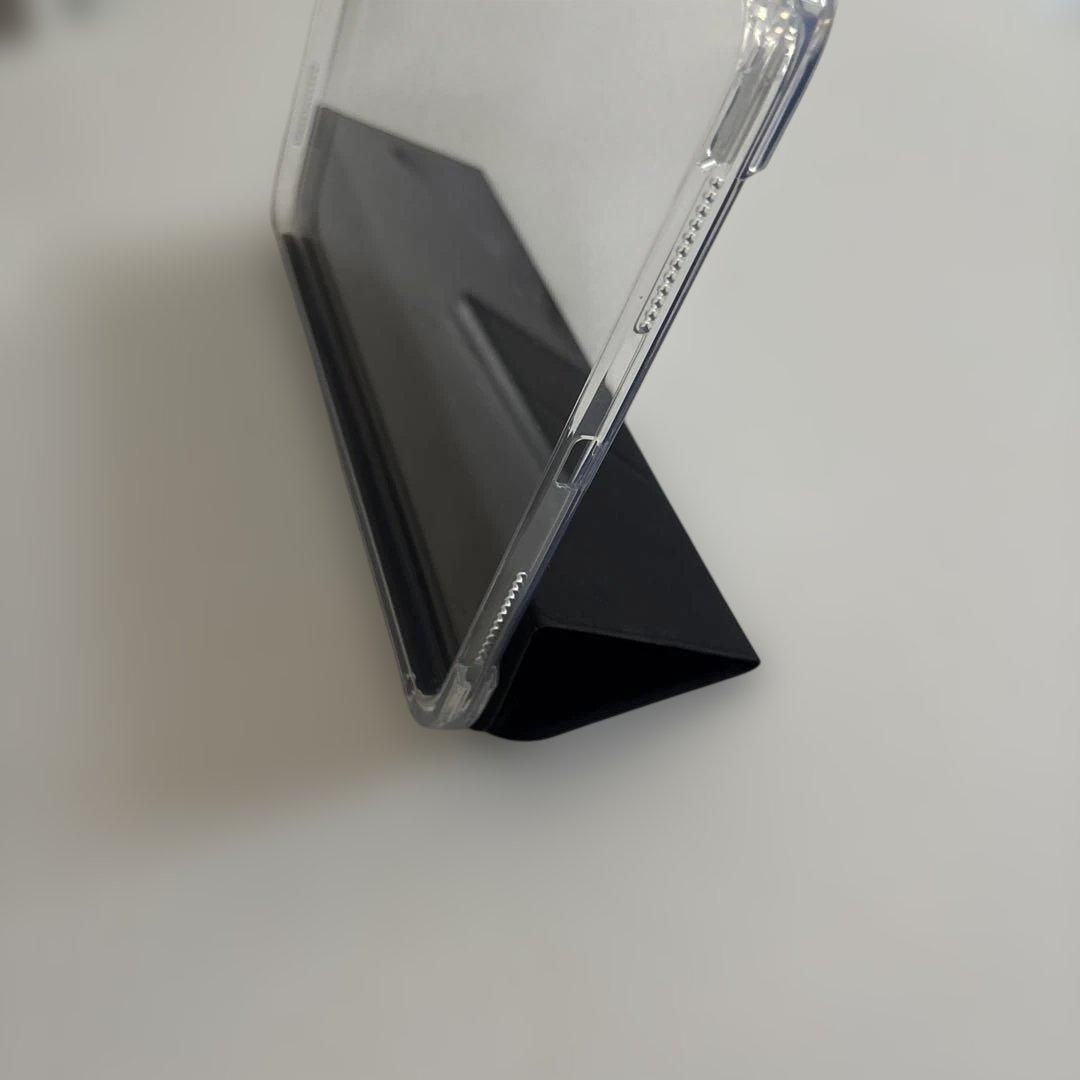 iPad 第10世代 Wi-Fi64GB シルバー （ケース付き）