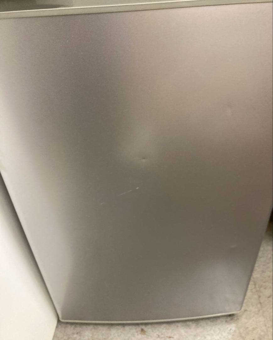 SANYO 冷蔵庫 オシャレなits シリーズ　シルバー　お探しの方に