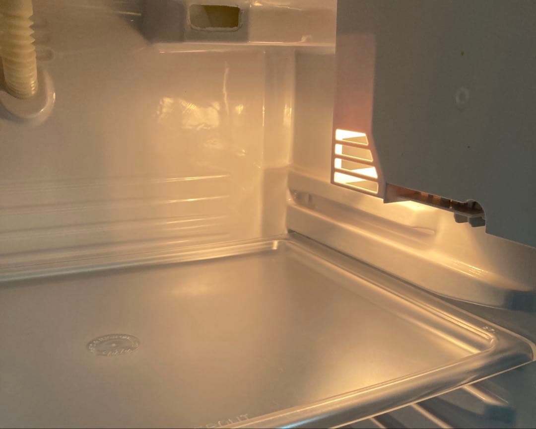 SANYO 冷蔵庫 オシャレなits シリーズ　シルバー　お探しの方に