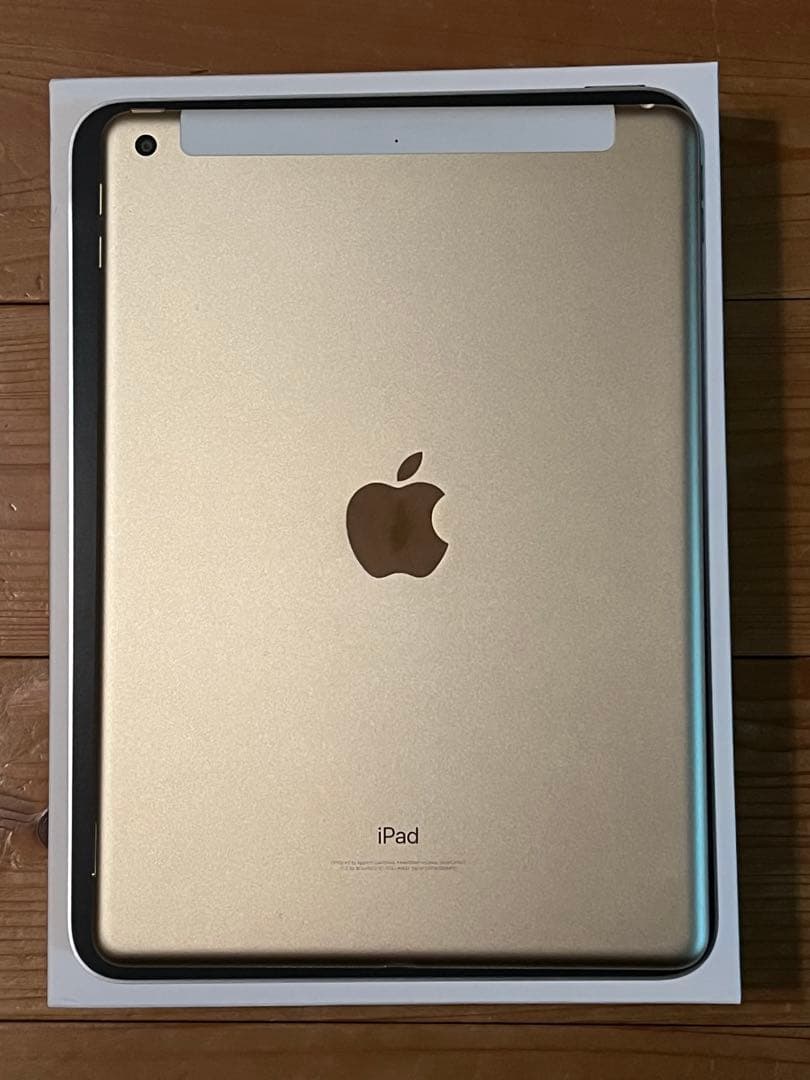 iPad (第5世代) 32G・ゴールド・Cellularモデル