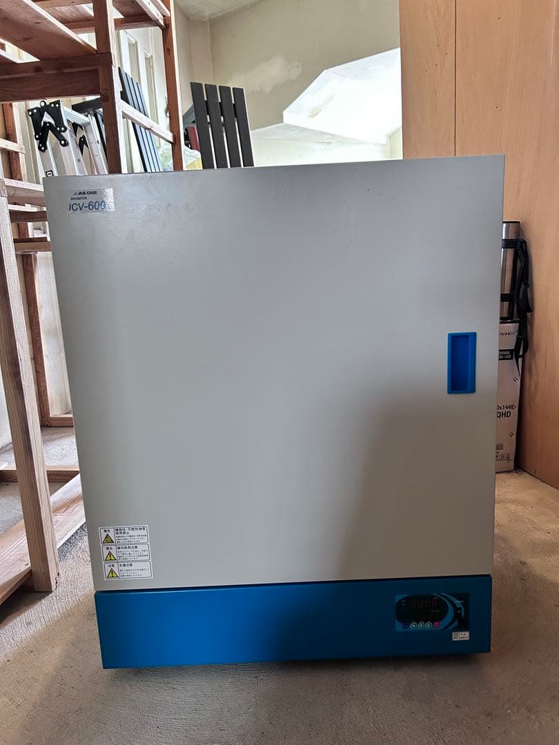 値下げしましたインキューベーター