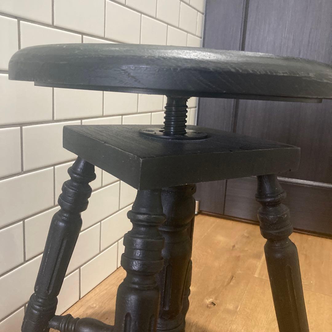 サラグレース 黒いスクリュー式スツール