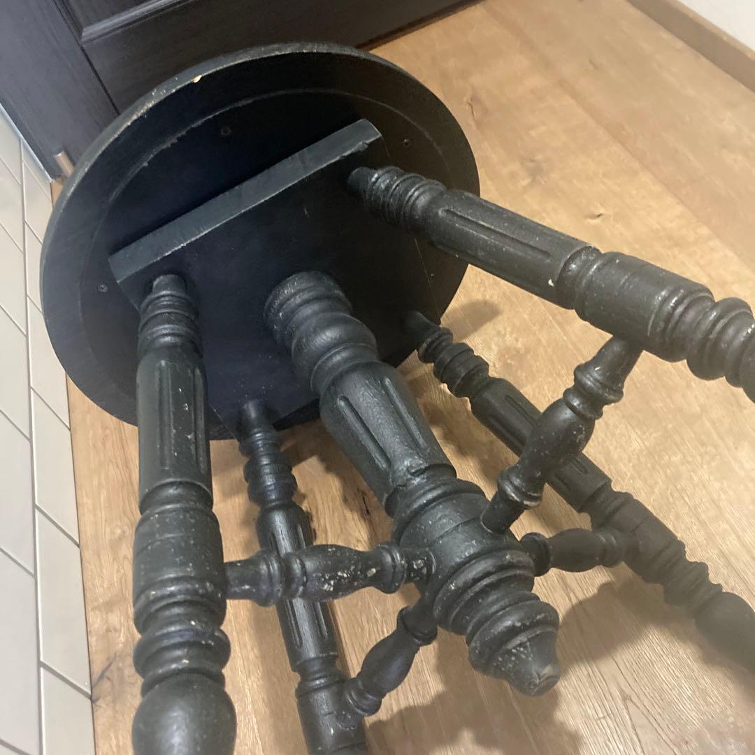 サラグレース 黒いスクリュー式スツール