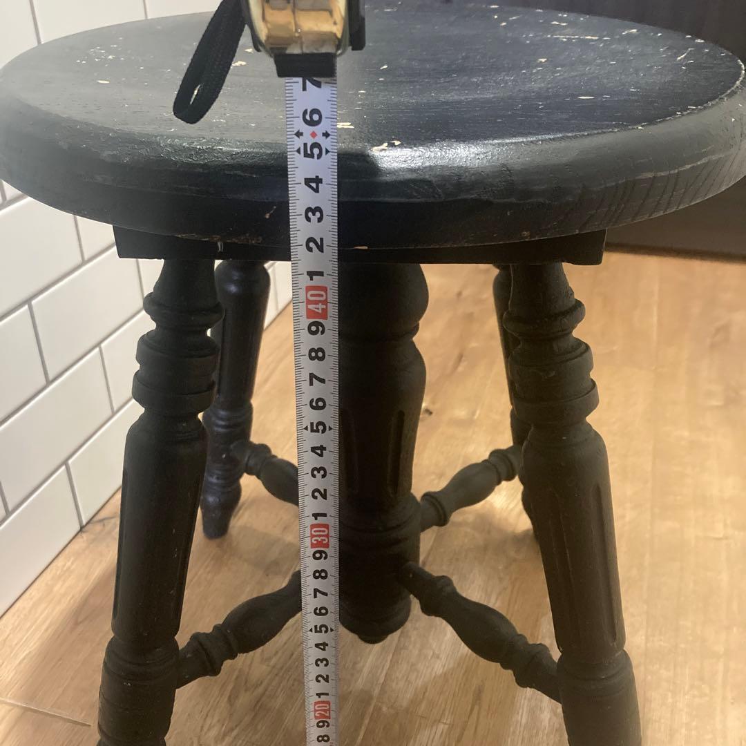 サラグレース 黒いスクリュー式スツール