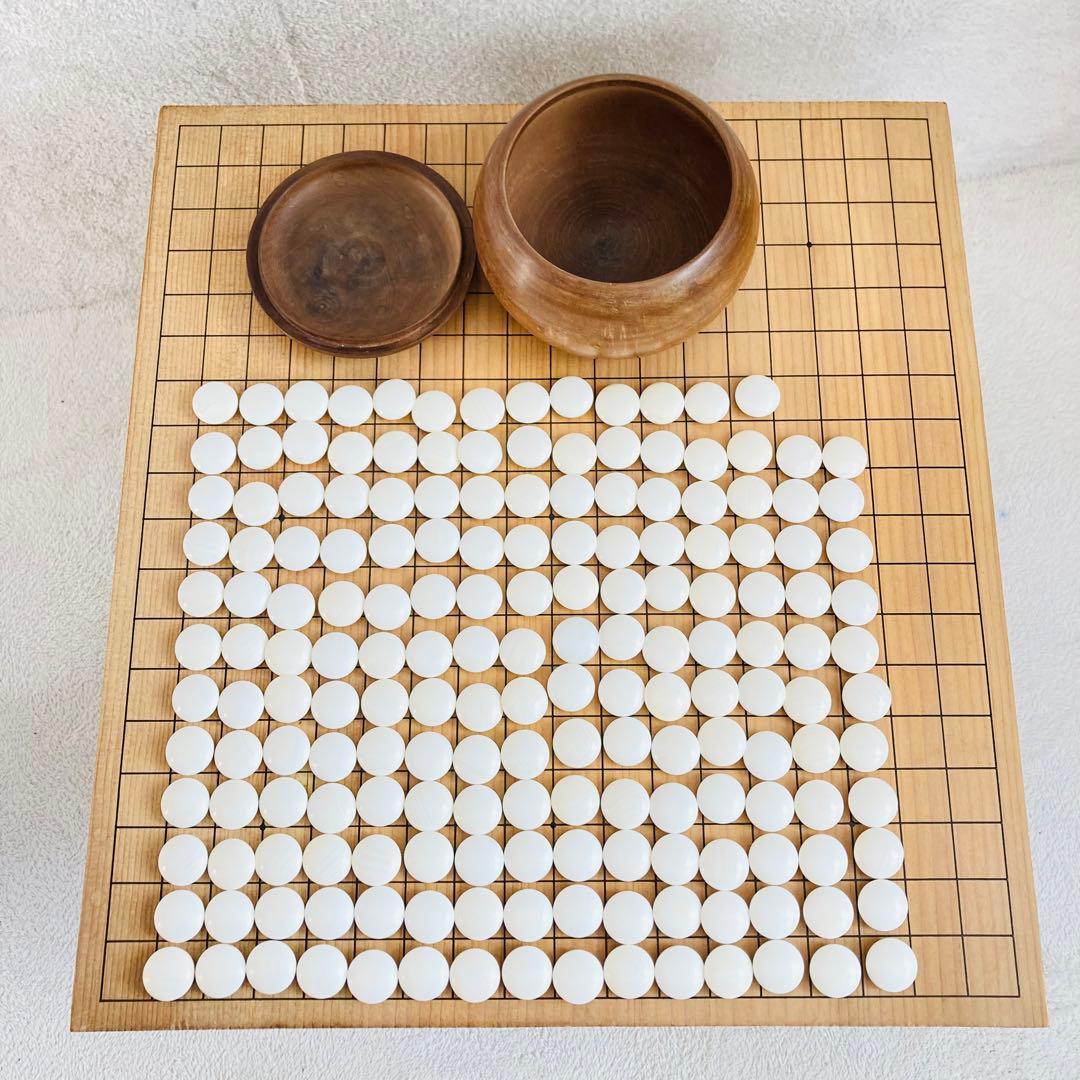 囲碁セット 60号　天地柾目 碁盤 36号 蛤碁石 本那智黒 ヘソあり 新榧