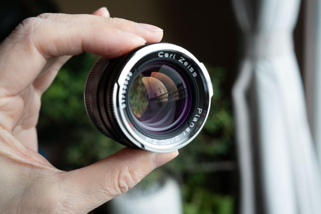 Carl Zeiss Planar T* 2/50mm ZM レンズ
