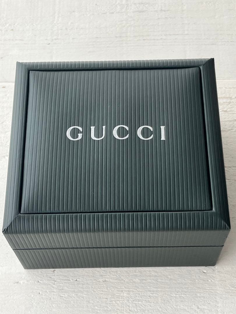 GUCCI腕時計5200M シェリーライン ステンレススチール