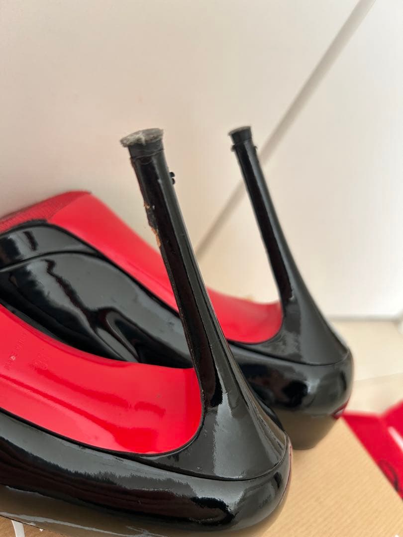 Christian Louboutin 黒 ハイヒール　38