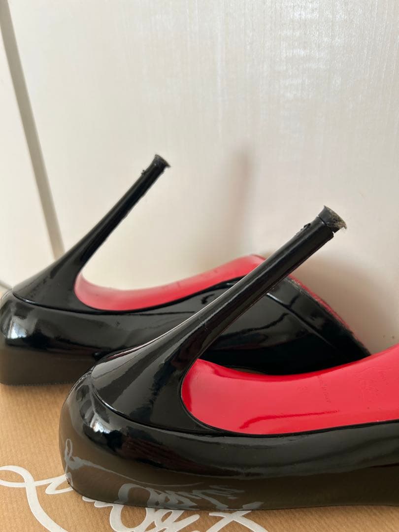 Christian Louboutin 黒 ハイヒール　38