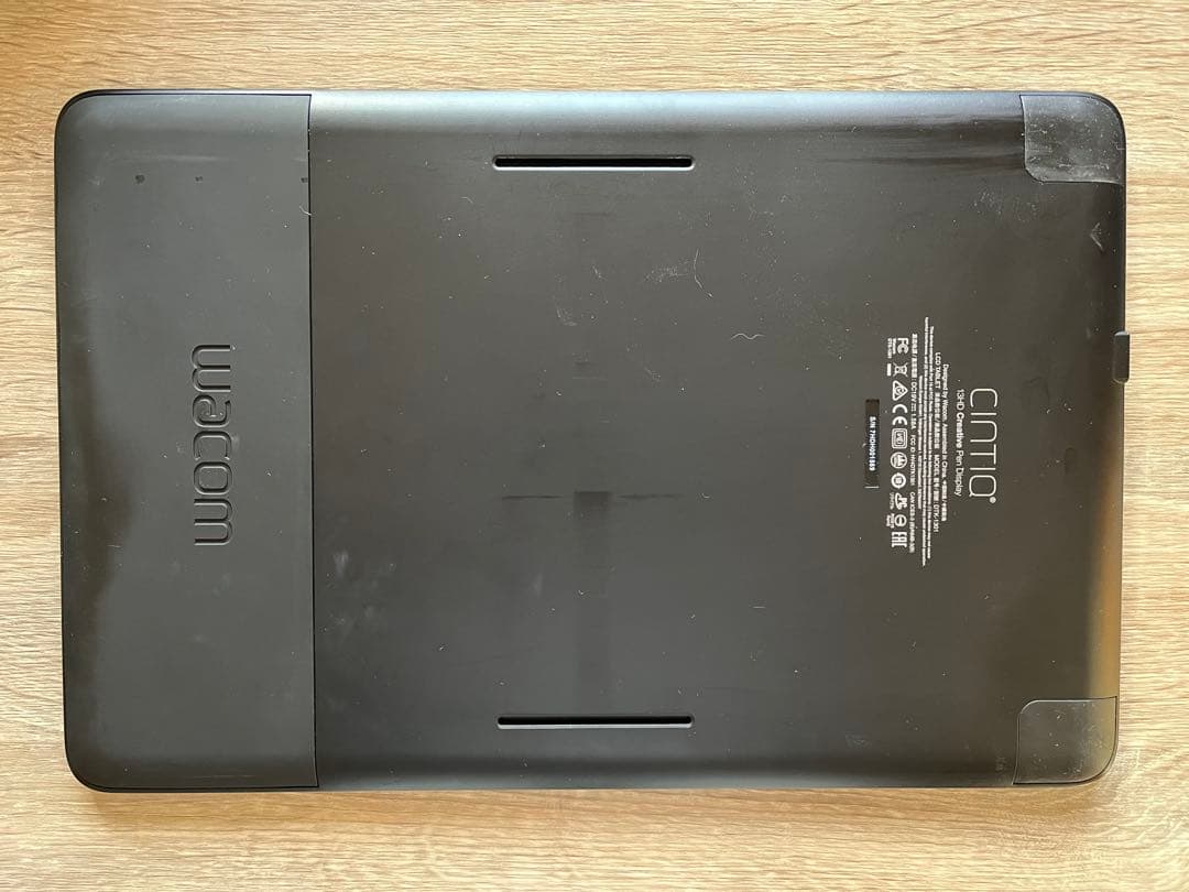 液タブ・ペンタブ Wacom Cintiq 13HD