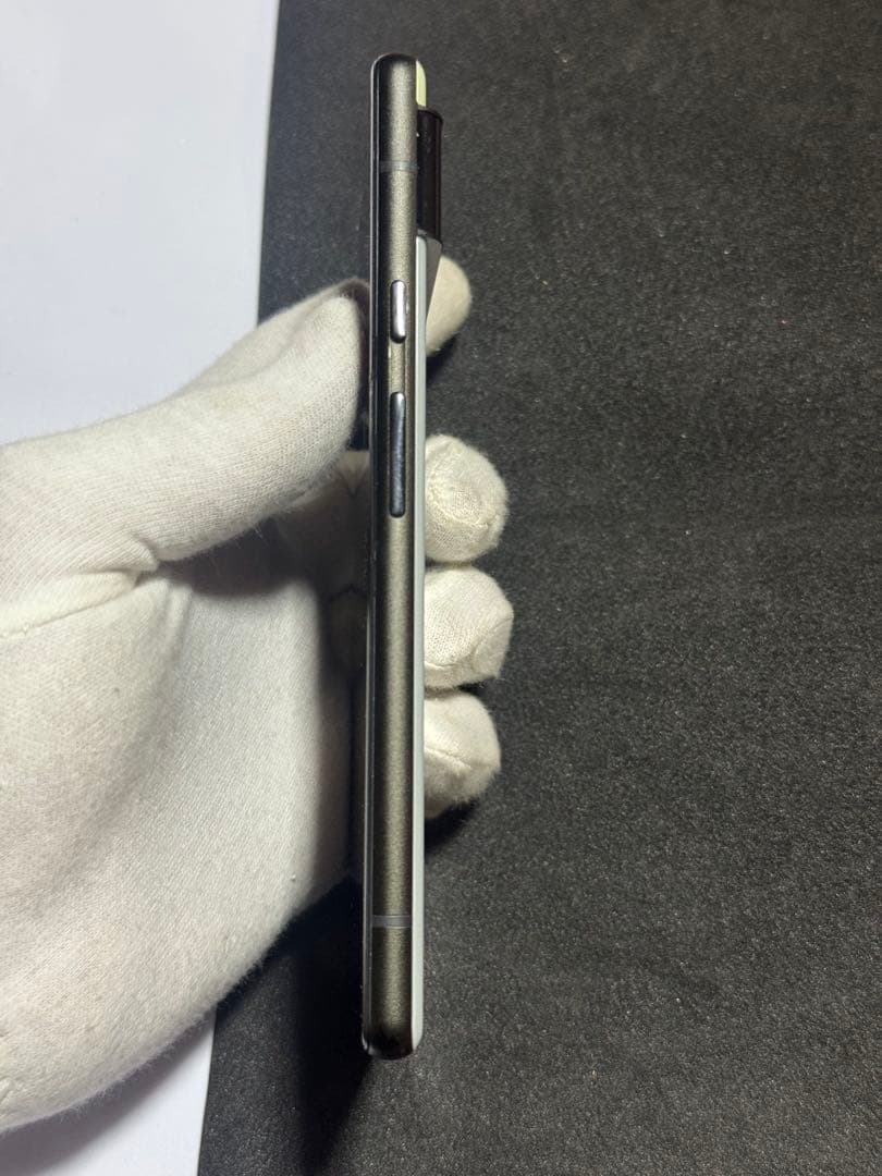 Google Pixel 6 グレー 画面にひびあり