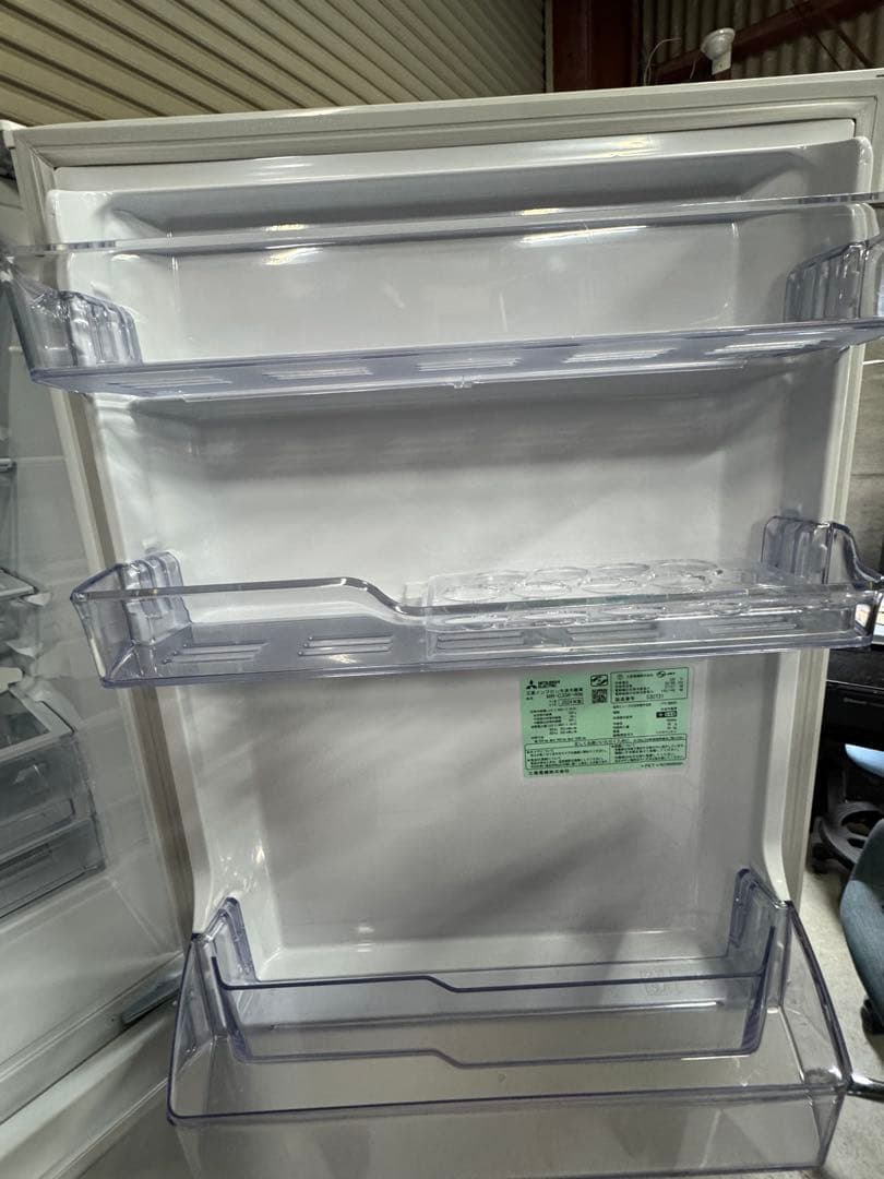 ☆B.三菱ノンフロン冷凍冷蔵庫 MR-C33K-W形