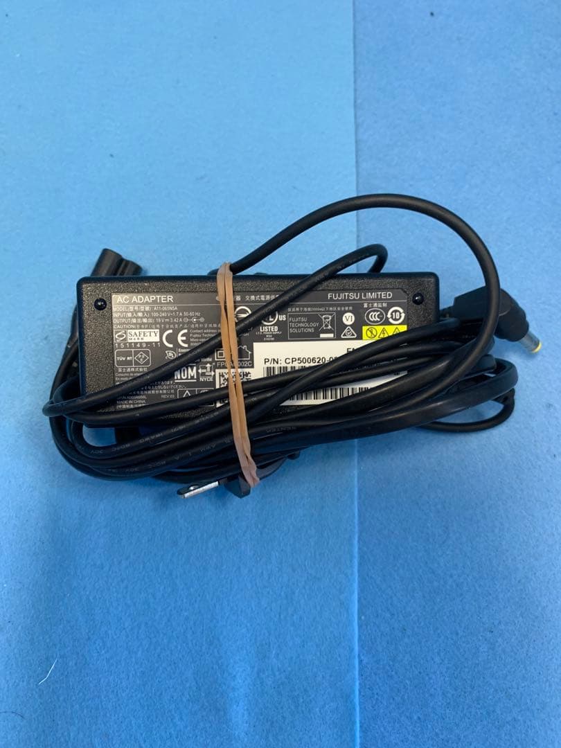 富士通/4th i5/Win11Pro/Office2021/新SSD/8GB㉕