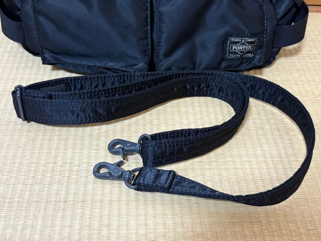 マッスル　ボディバッグ