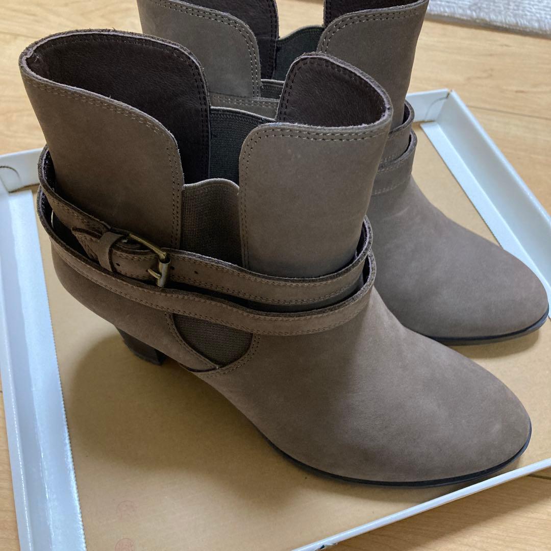 アシックス　グレー スエード ショートブーツ 24cm EE