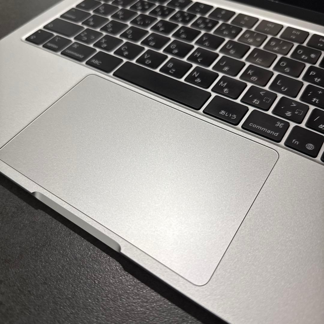 MacBook air M4 13インチ シルバー 【16GB/256GB】
