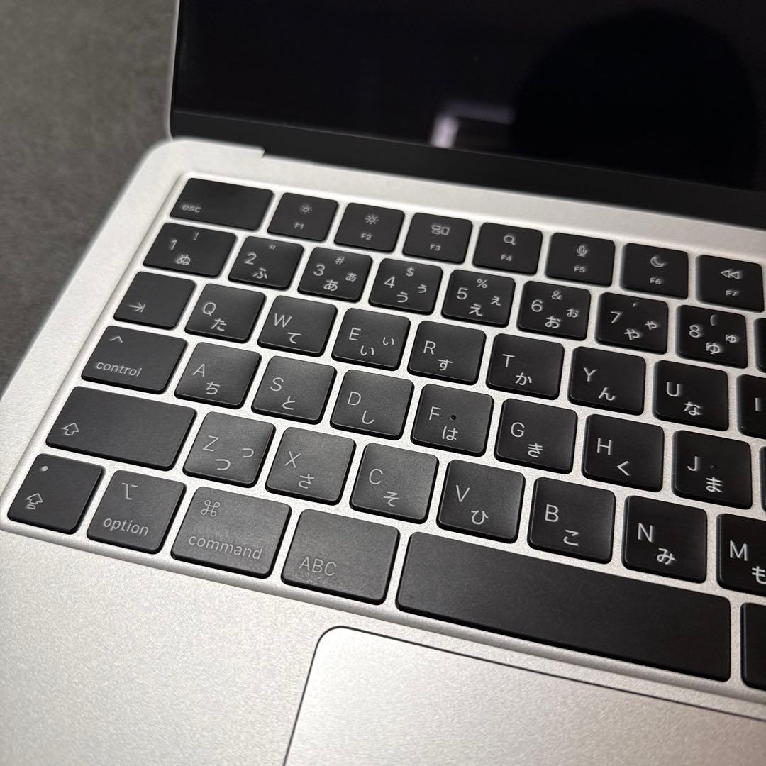 MacBook air M4 13インチ シルバー 【16GB/256GB】