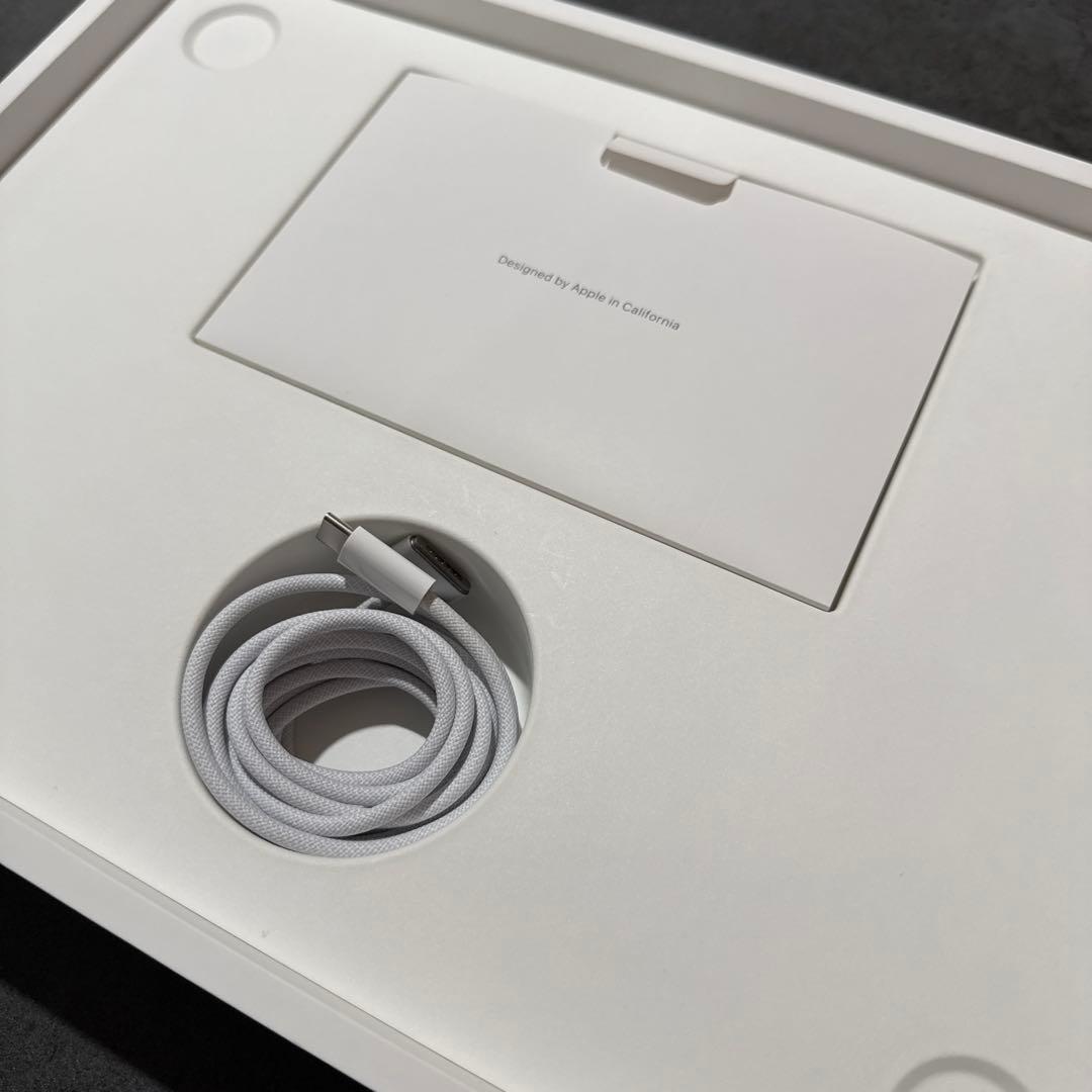 MacBook air M4 13インチ シルバー 【16GB/256GB】