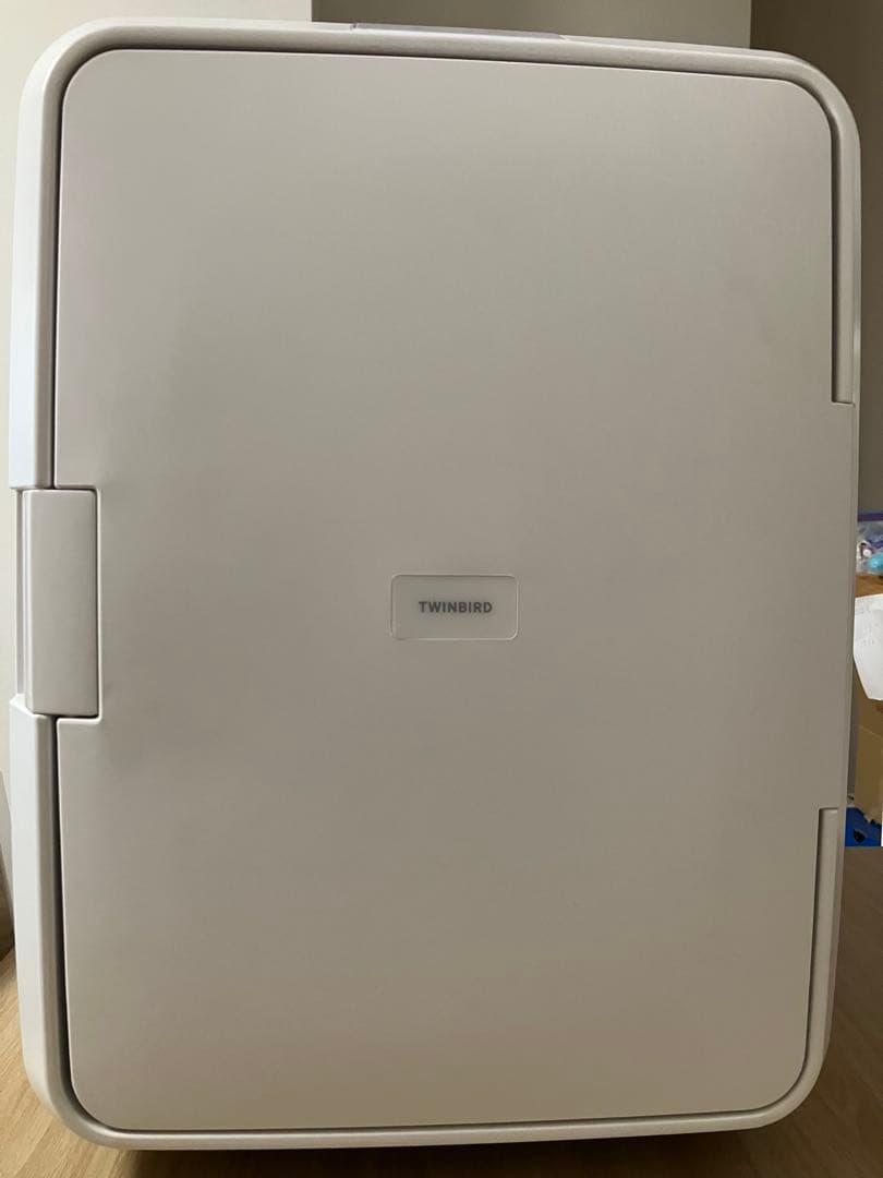 2電源式　ポータブル　電子　適温　ボックス　hr-eb08 冷温庫