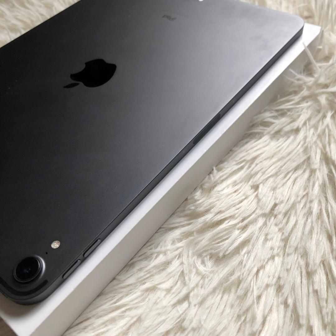 【完動品】iPad Pro 11 第1世代 Wi-Fi 64GB 【すぐ発送】