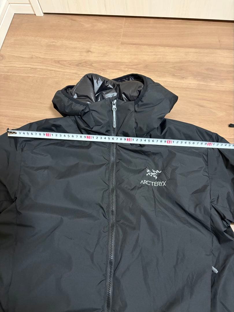 アークテリクス　アトムフーディ　AR Mサイズ　試着のみ　黒