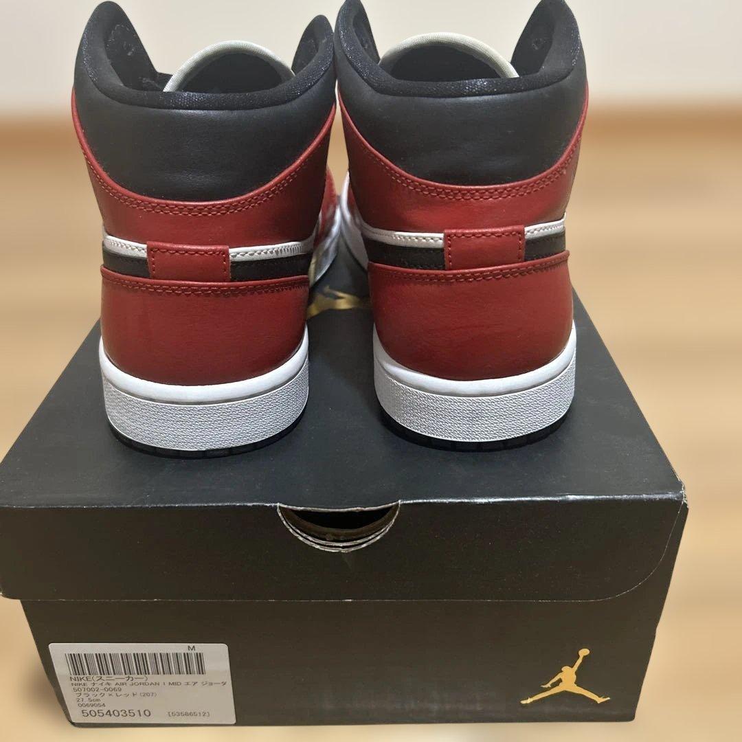Air Jordan エアージョーダン1 MID CHICAGO