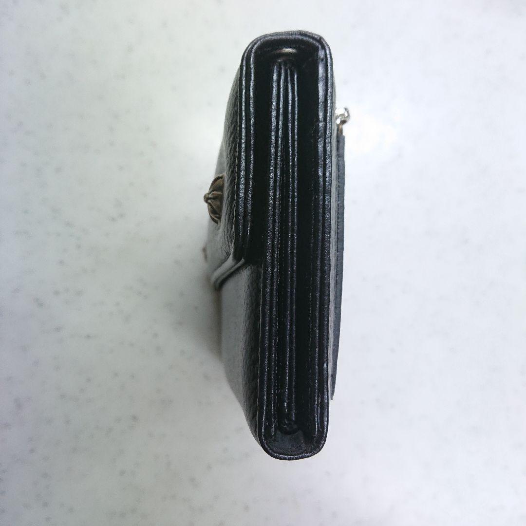 ウェーブウォレット 長財布 ブラック　ボタン付き