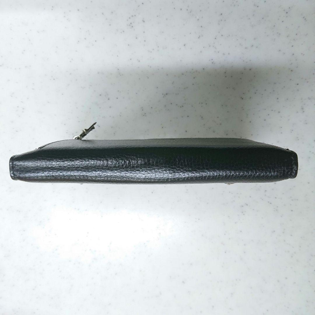 ウェーブウォレット 長財布 ブラック　ボタン付き