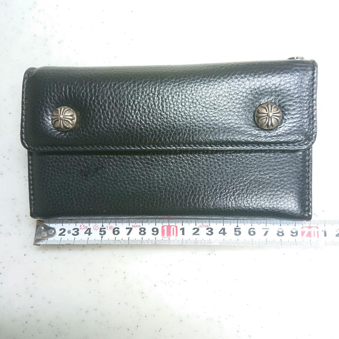 ウェーブウォレット 長財布 ブラック　ボタン付き