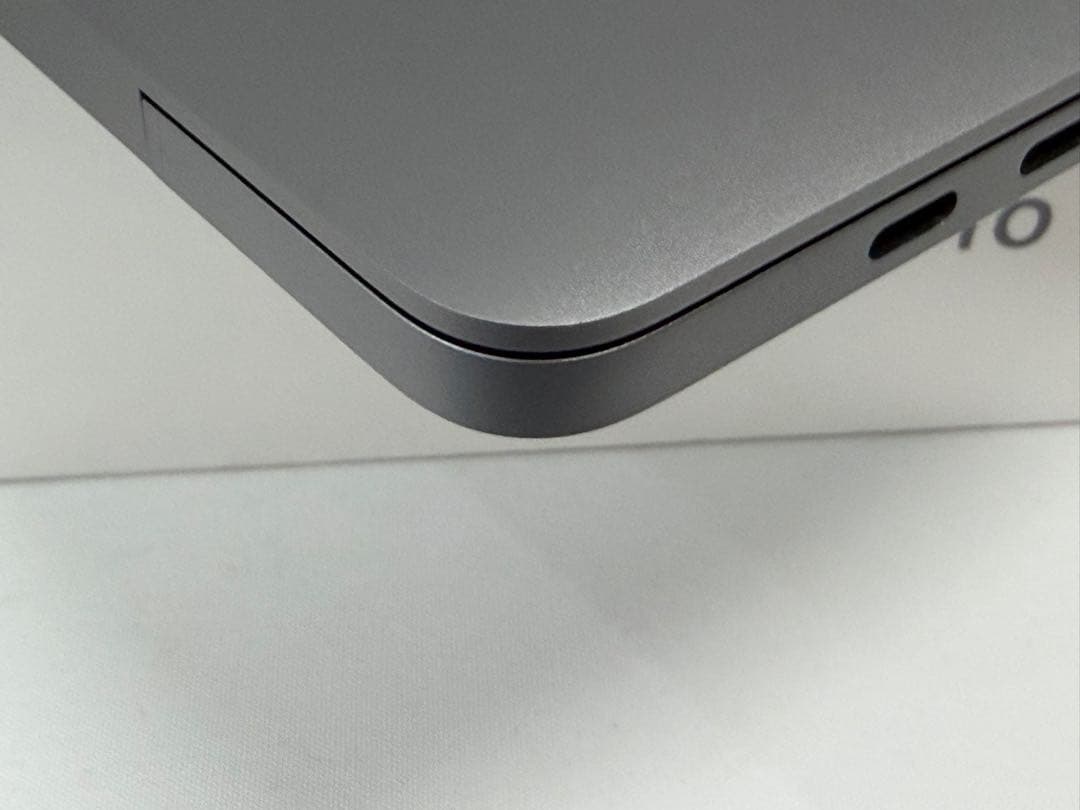 MacBook本体 MacBook Pro (16-inch, 2019) MVVJ2J/A