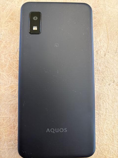 AQUOS スマートフォン 本体 ブラック 約6.1インチ　シムなし