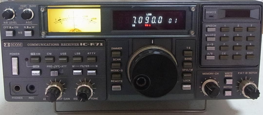 ICOM IC-R71 通信受信機
