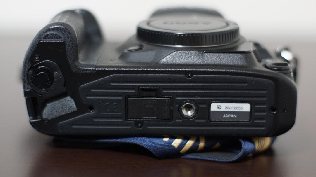 MINOLTA　ミノルタ　α-9　レンズ付き（AF 70-210 F4）