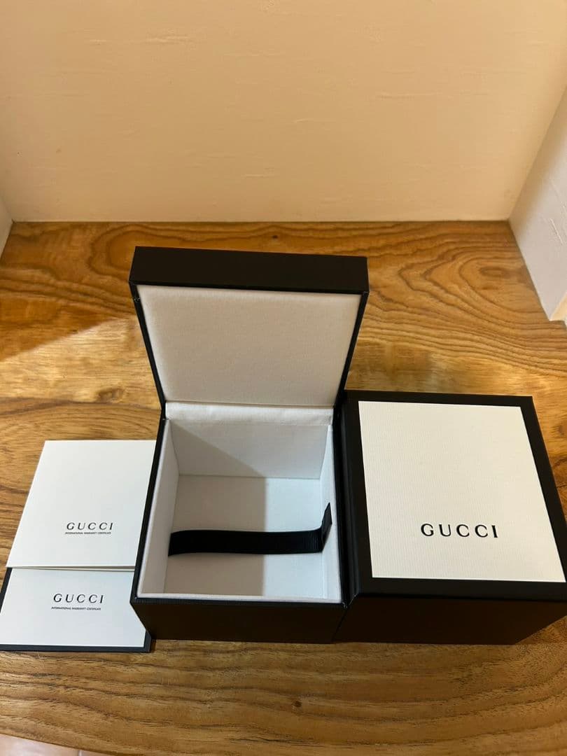 socchi[美品]グッチ GUCCI 腕時計 レディース ピンクシェル