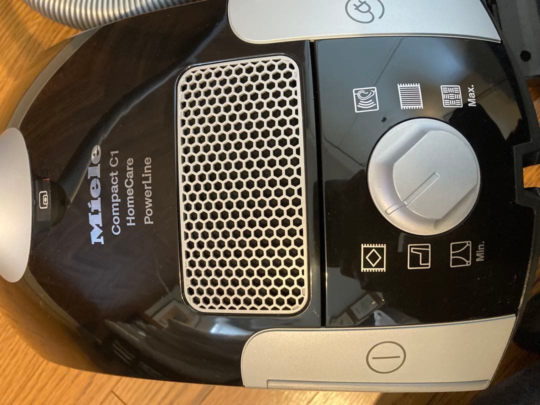 Miele 掃除機　ブラック