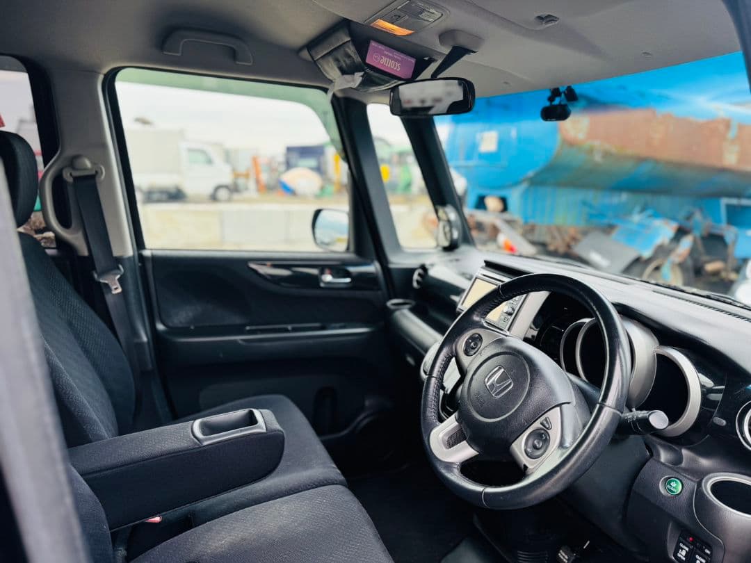 ホンダ N ボックス カスタム パッケージ 2011年式