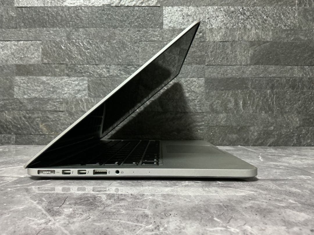 MacBook Pro A1502 corei7 新品SSD メモリ16GB