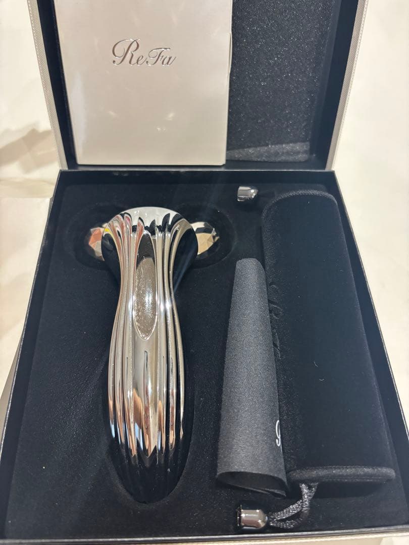 ReFa 美顔ローラー シルバー 収納ケース付き