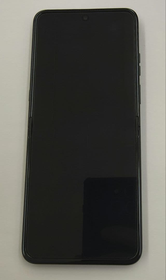 RAZR 60 ULTRA　click'sケース付