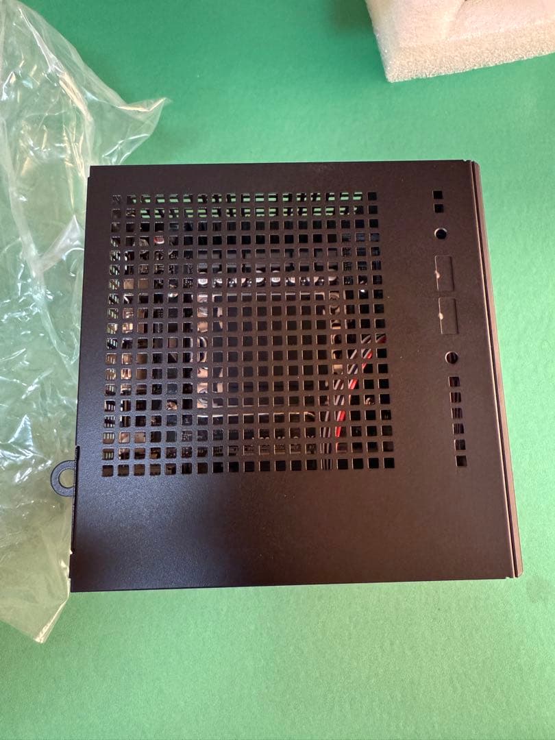 ASRock DeskMini X600 USB4 中古美品