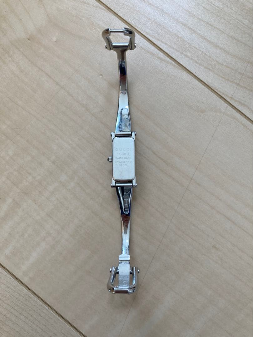 GUCCI 1500L 箱付き ブラック アナログ 時計