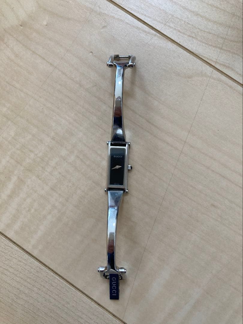 GUCCI 1500L 箱付き ブラック アナログ 時計