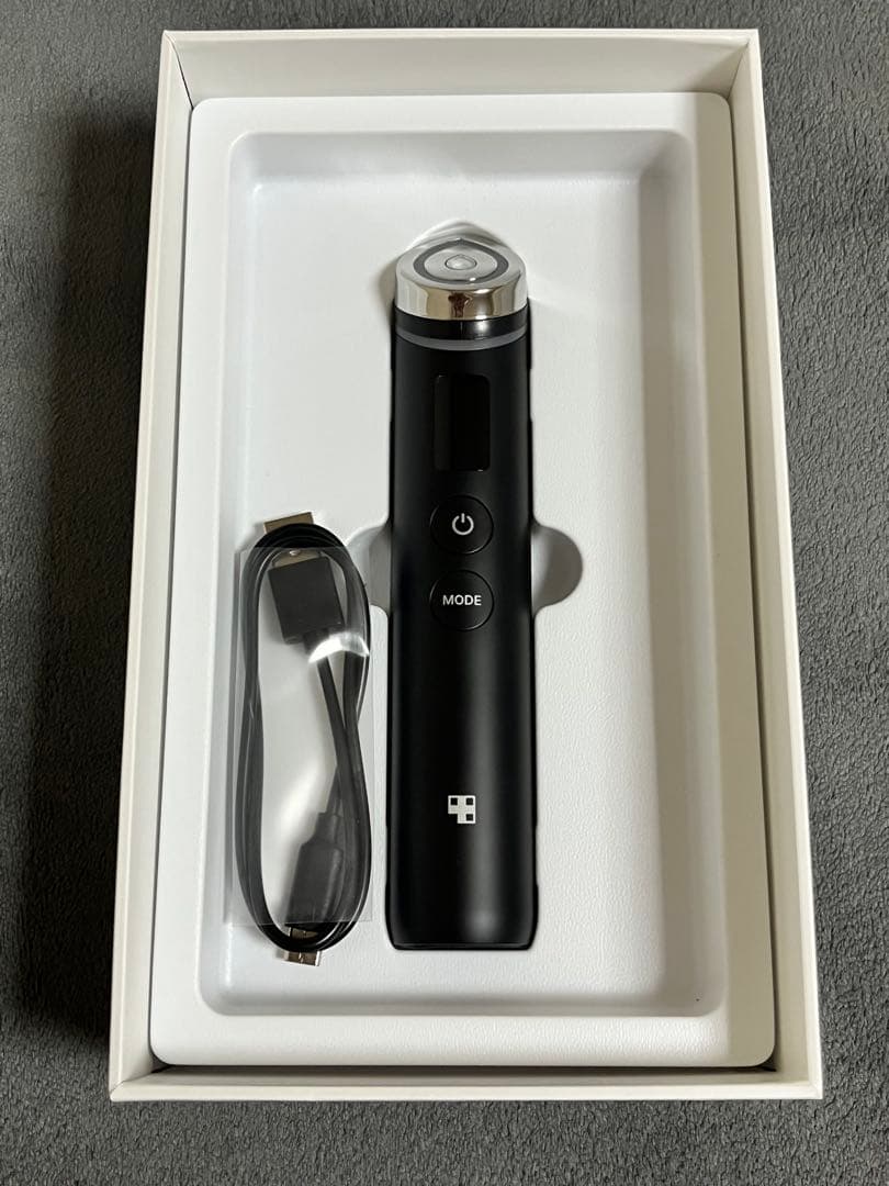 メディキューブAGE-R BOOSTER PRO 美顔器