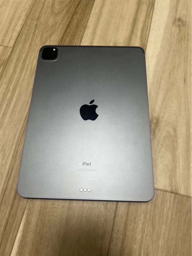 iPadPro11インチ256GB第二世代 純正Magickeyboardセット